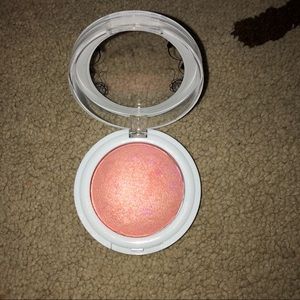 Hard Candy Blush